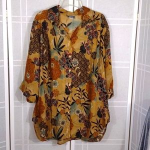 Brown floral button-down tunic.